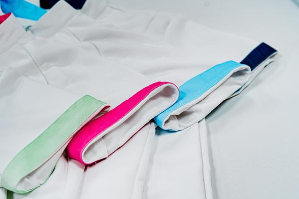 Zorgkleding kleurgebruik
